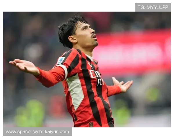 AC米兰签下19岁新星西塞并外租,球员称选择红黑军团毫不犹豫 AC米兰签下19岁新星西塞并外租,球员称选择红黑军团毫不犹豫