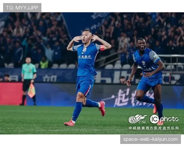 上海申花队长吴曦专访，谈球队年轻化与队长职责